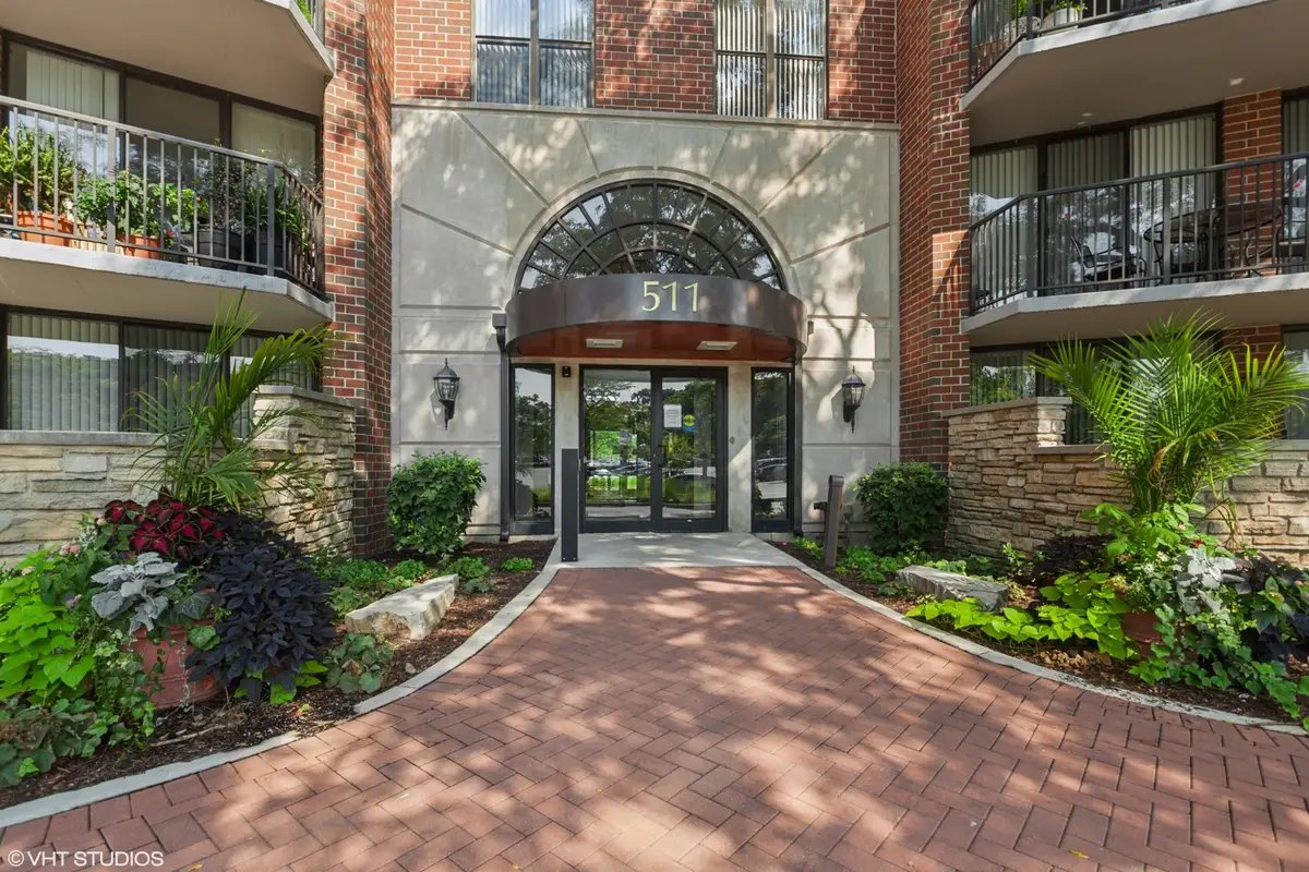 511 Aurora Avenue #108, Naperville, IL 60540 - Image #1
