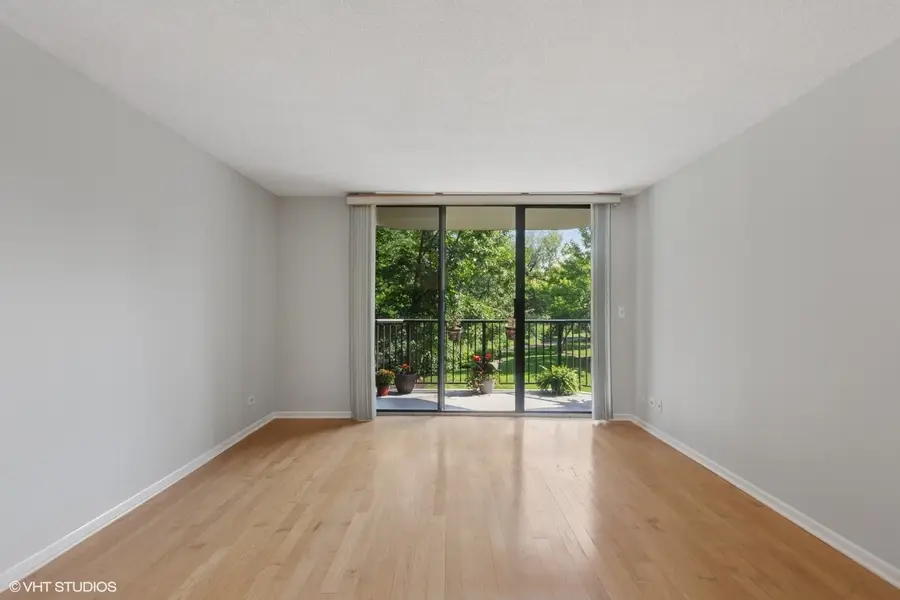 511 Aurora Avenue #108, Naperville, IL 60540 - Image #3