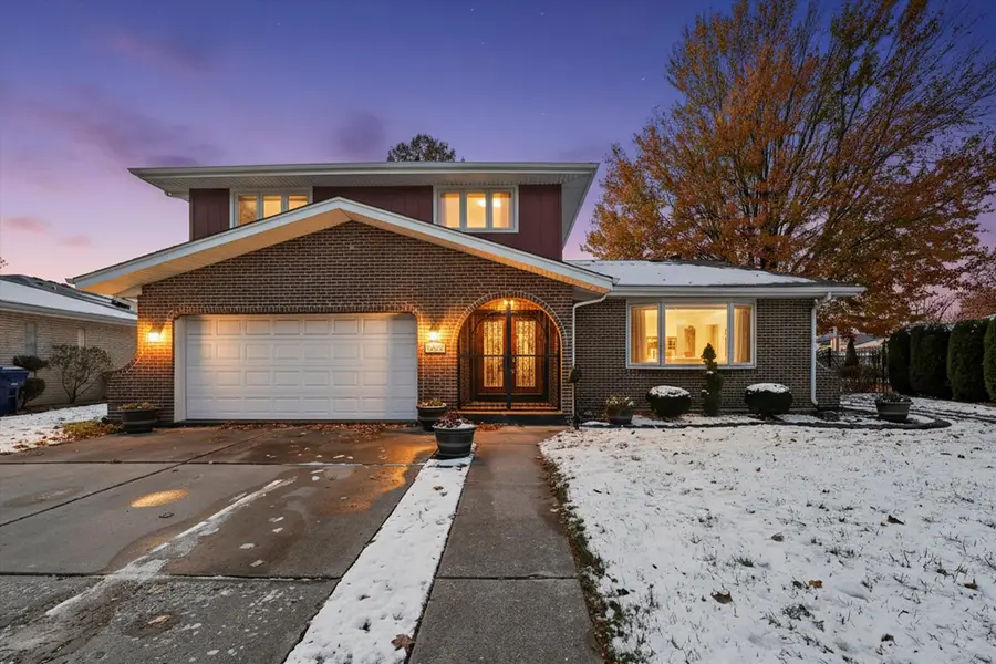 9120 S Keeler Avenue, Oak Lawn, IL 60453 - Image #2