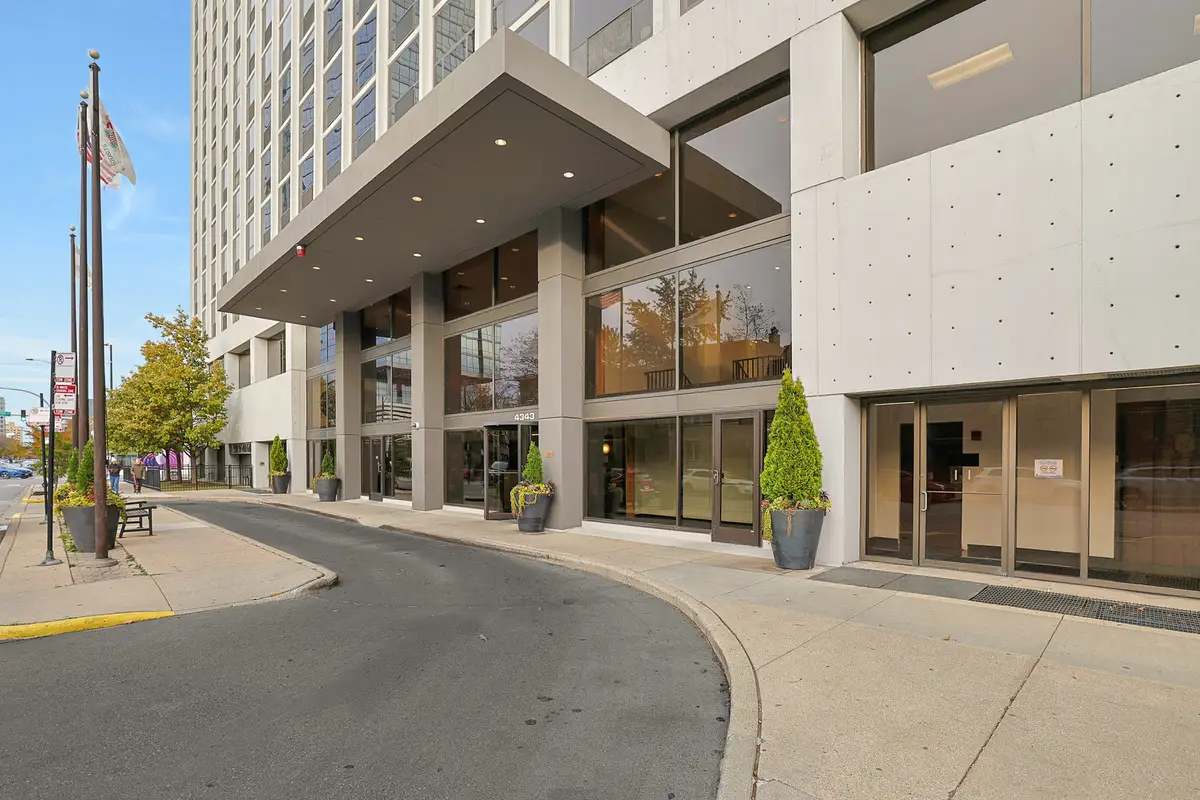4343 N Clarendon Avenue #2209, Chicago, IL 60613 - Image #1