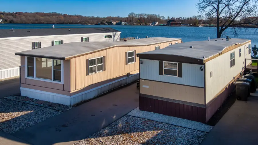 416 S Cogswell Drive #19, Silver Lake, WI 53170 - Image #3