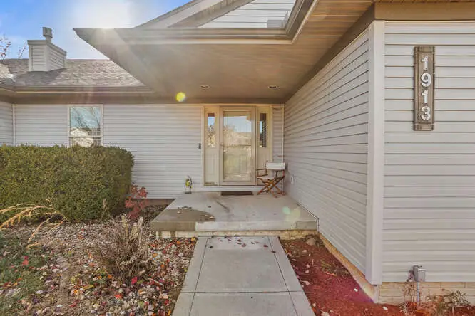 1913 Trails Drive, Urbana, IL 61802 - Image #3