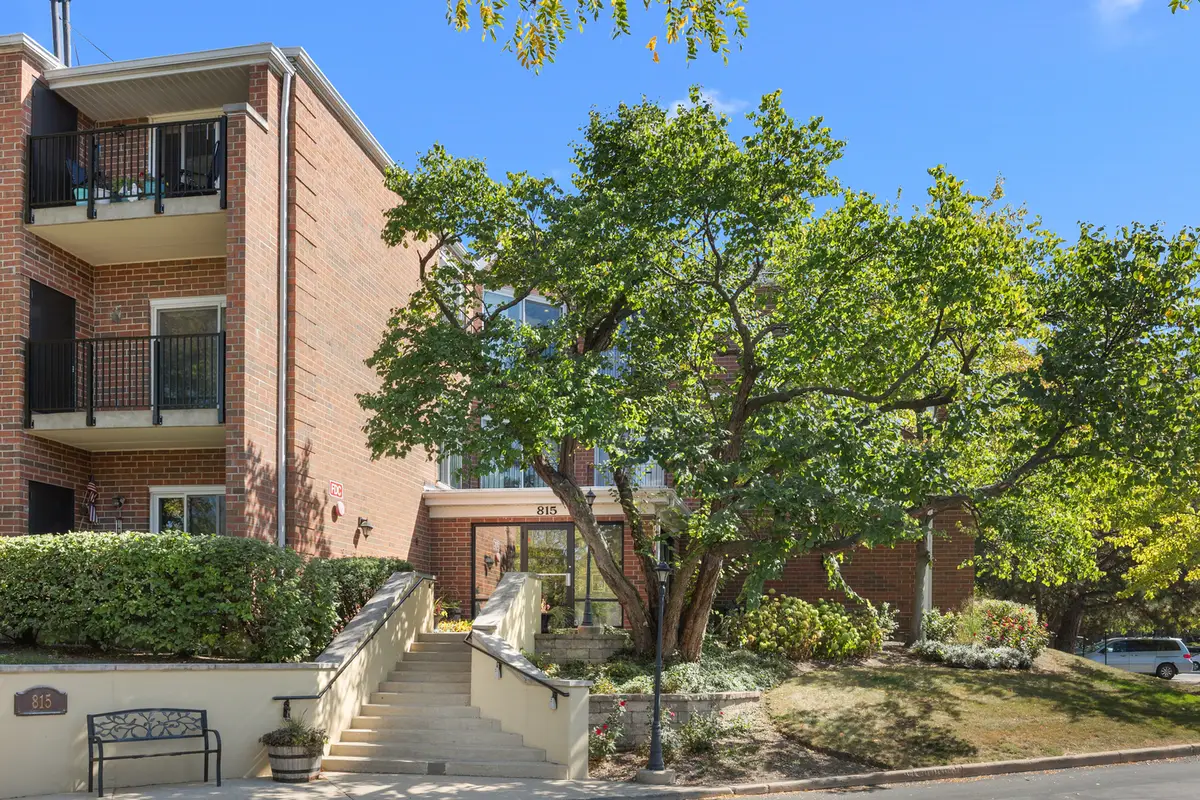 815 Leicester Road #219, Elk Grove Village, IL 60007 - Image #1