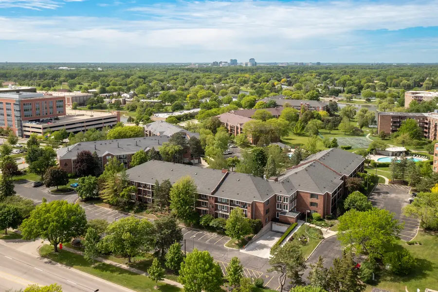 815 Leicester Road #219, Elk Grove Village, IL 60007 - Image #2