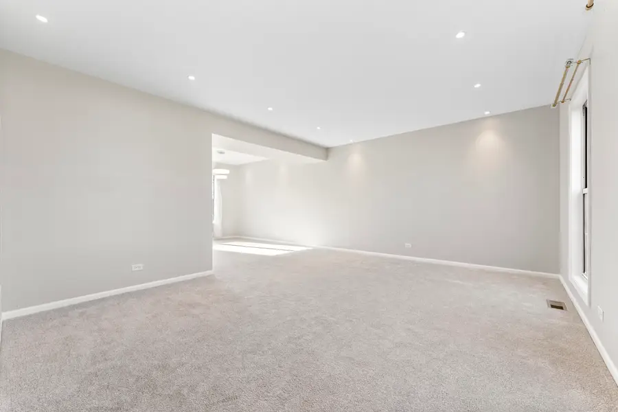 1021 Shedron Way, Lombard, IL 60148 - Image #3