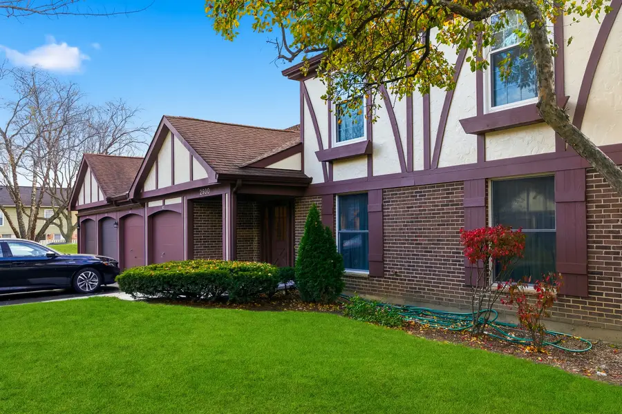 2930 Northampton Drive, Rolling Meadows, IL 60008 - Image #2