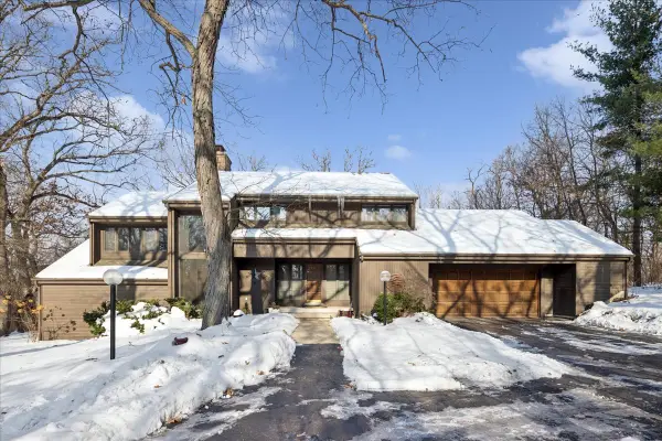 43W880 Pathfinder Drive, Elburn, IL 60119