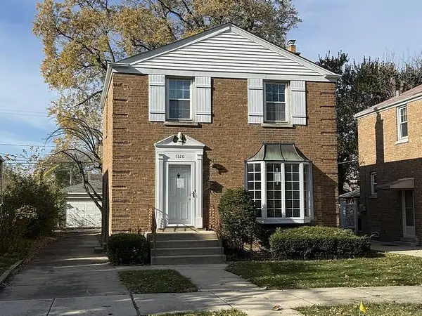 5320 S Oak Park Avenue, Chicago, IL 60638