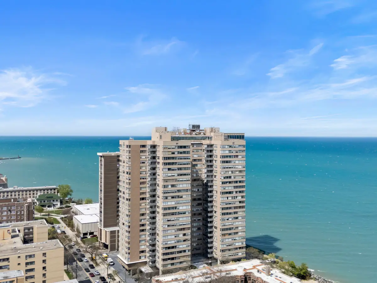 6301 N Sheridan Road #11A, Chicago, IL 60660 - Image #1
