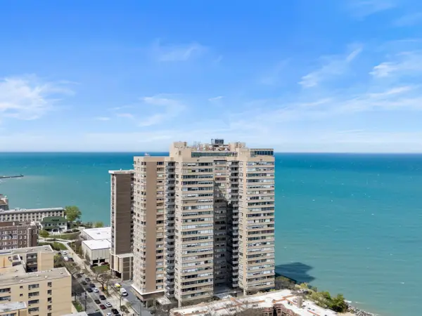 6301 N Sheridan Road #11A, Chicago, IL 60660