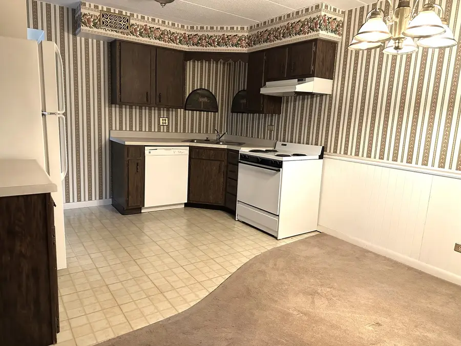 525 Timber Ridge Drive #107, Carol Stream, IL 60188 - Image #3