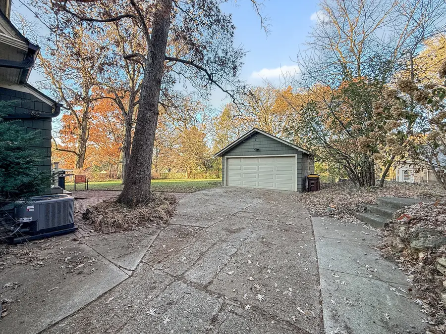 1326 Brownwood Drive, Rockford, IL 61107 - Image #3
