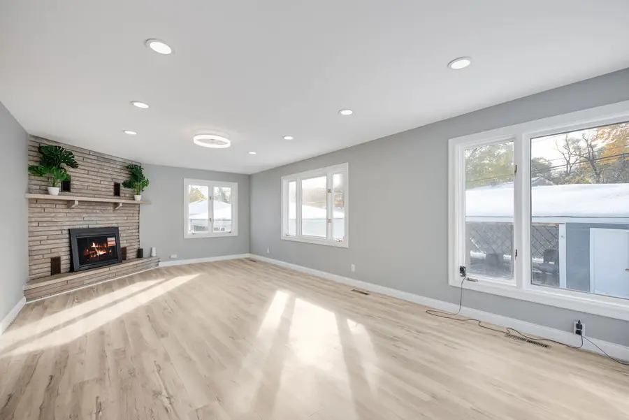 18504 Wentworth Avenue, Lansing, IL 60438 - Image #3