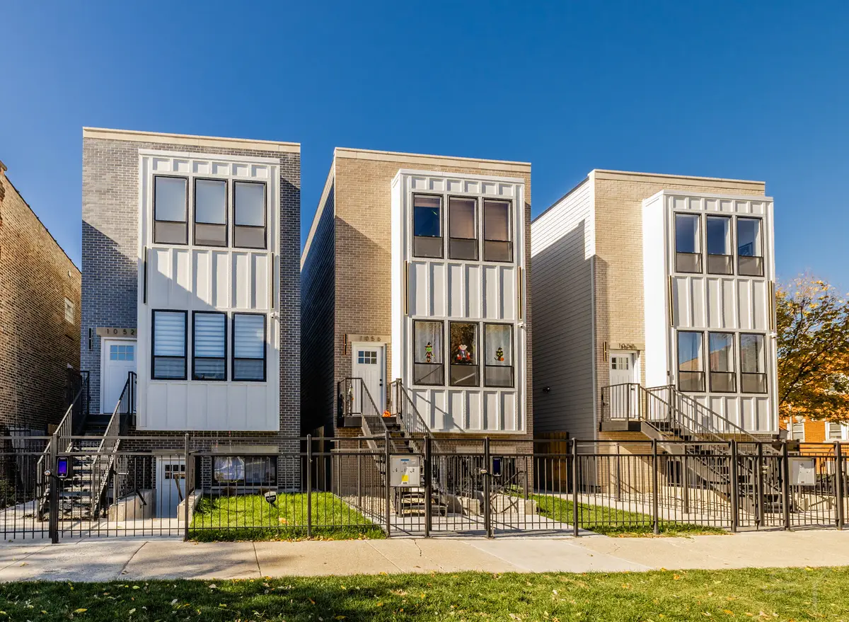 1056 N Central Park Avenue, Chicago, IL 60651 - Image #1