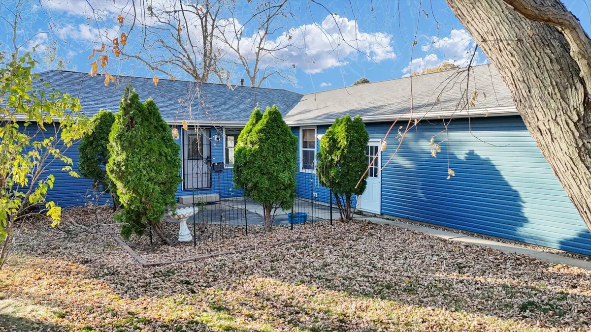 849 N Piatt Street, Bement, IL 61813 - Image #1