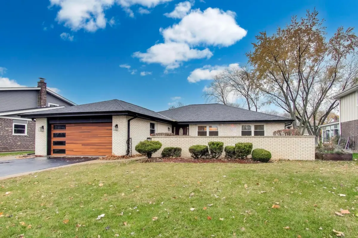 Address Withheld By Seller, Arlington Heights, IL 60005 - Image #1