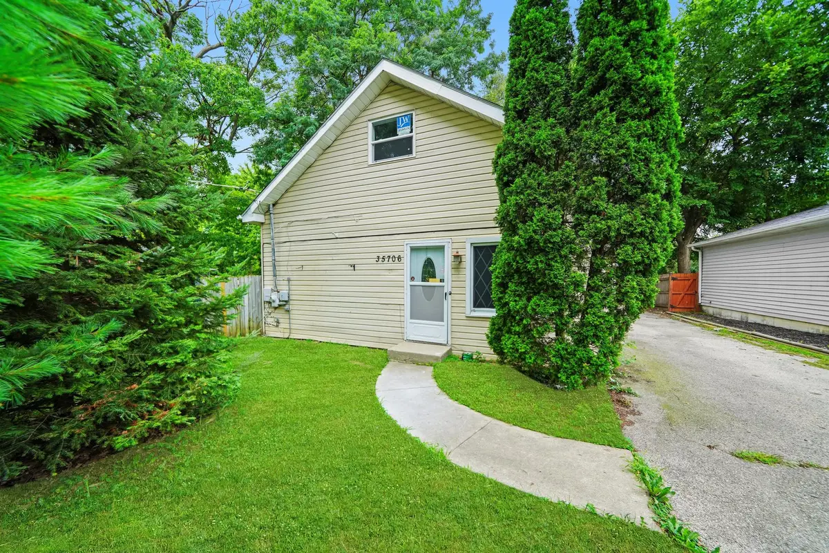 35706 N Benjamin Avenue, Ingleside, IL 60041 - Image #1