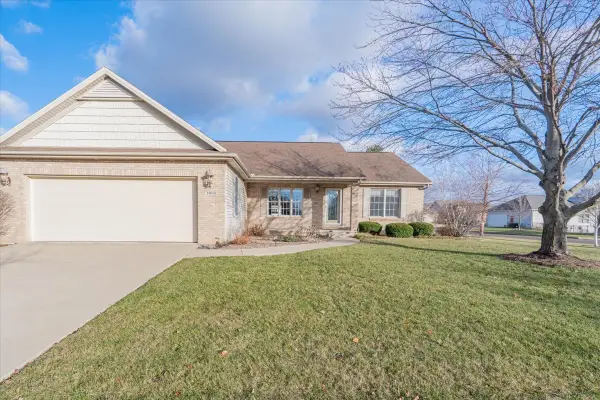 1612 Myra Lane, Bloomington, IL 61704