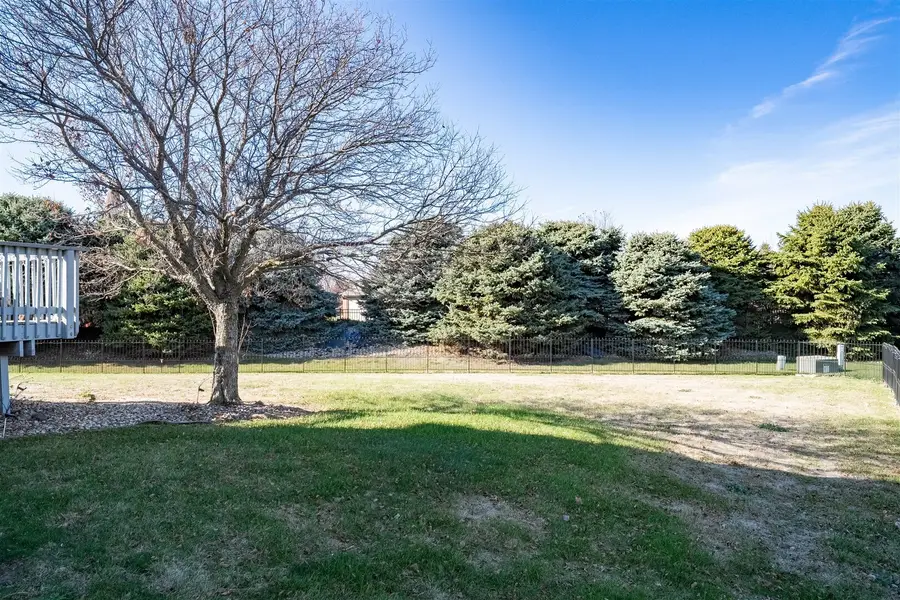 2822 Chesapeake Lane, Bloomington, IL 61704 - Image #2