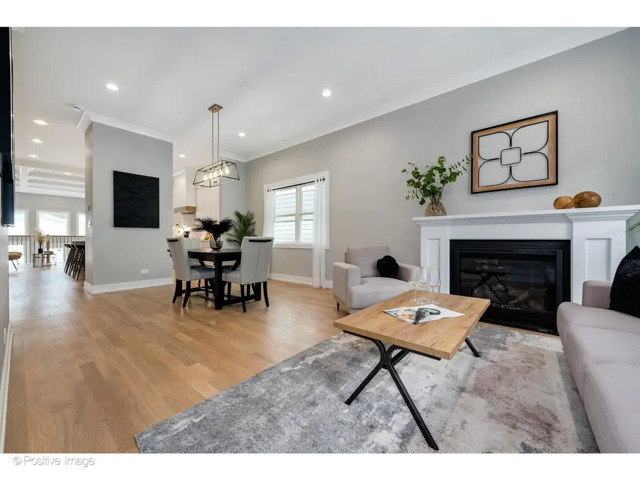 4505 N Bernard Street, Chicago, IL 60625 - Image #2