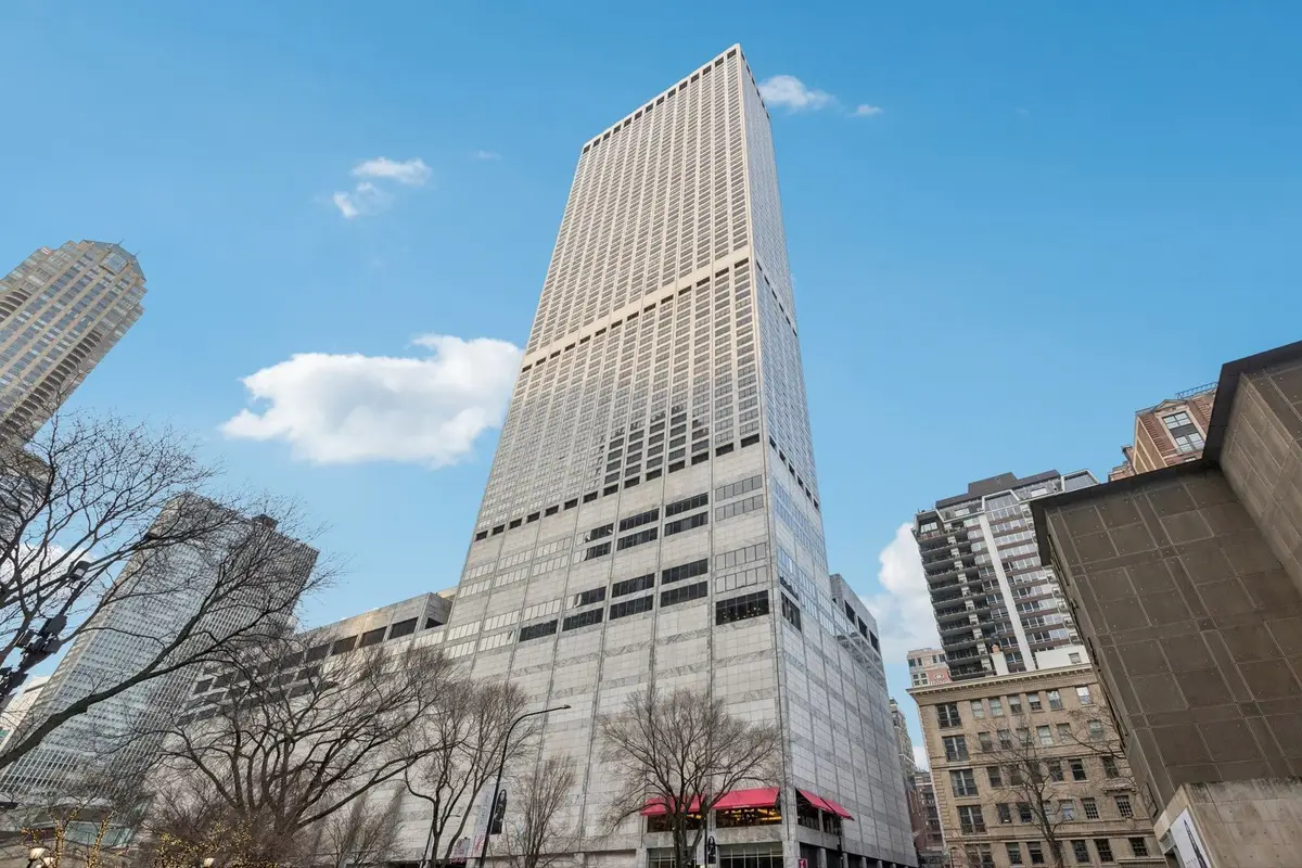 180 E Pearson Street #4202, Chicago, IL 60611 - Image #1