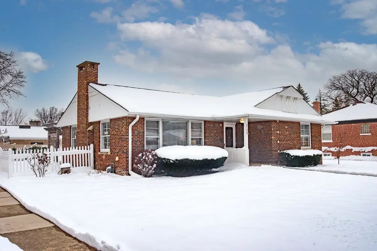 2128 Hull Avenue, Westchester, IL 60154 - Image #1