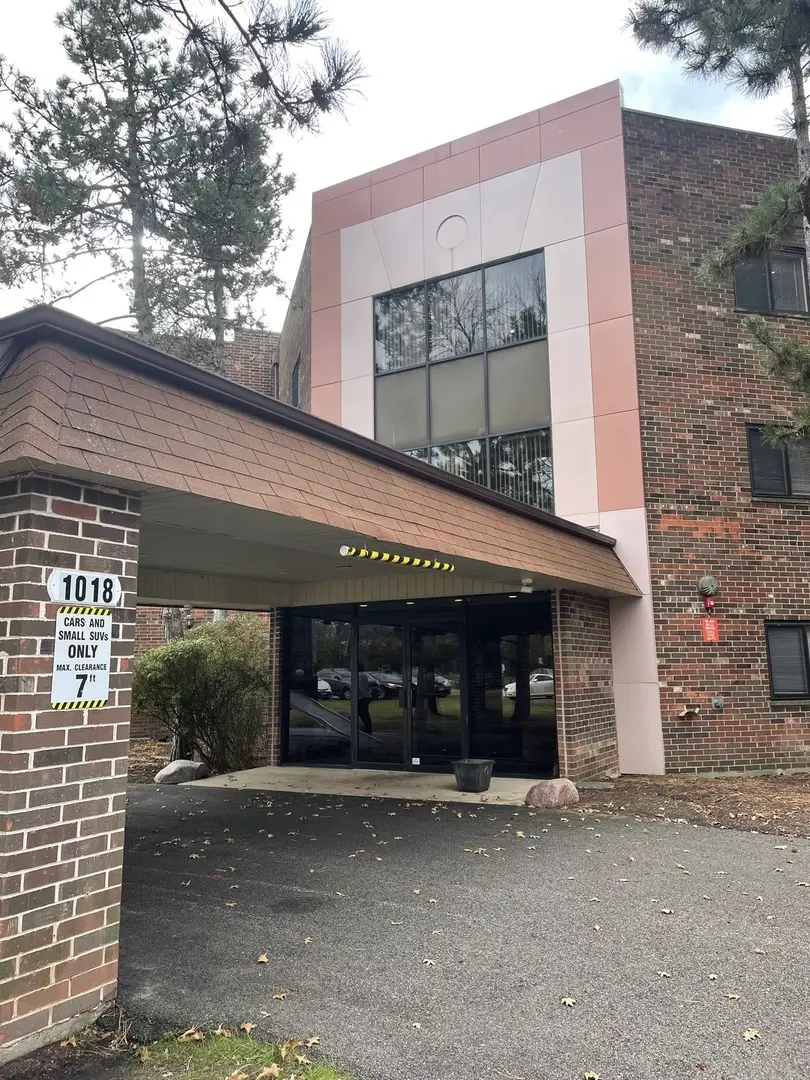 1018 Castilian Court #205, Glenview, IL 60025 - Image #1