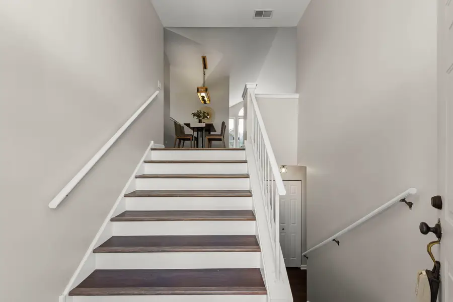 30W023 Cedar Court #023, Warrenville, IL 60555 - Image #3