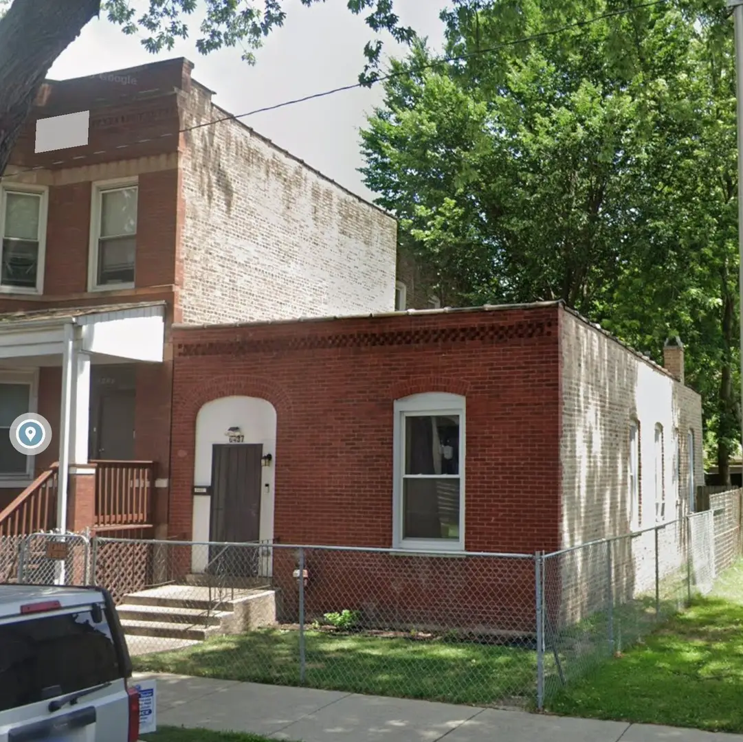 6437 S Eberhart Avenue, Chicago, IL 60637 - Image #1