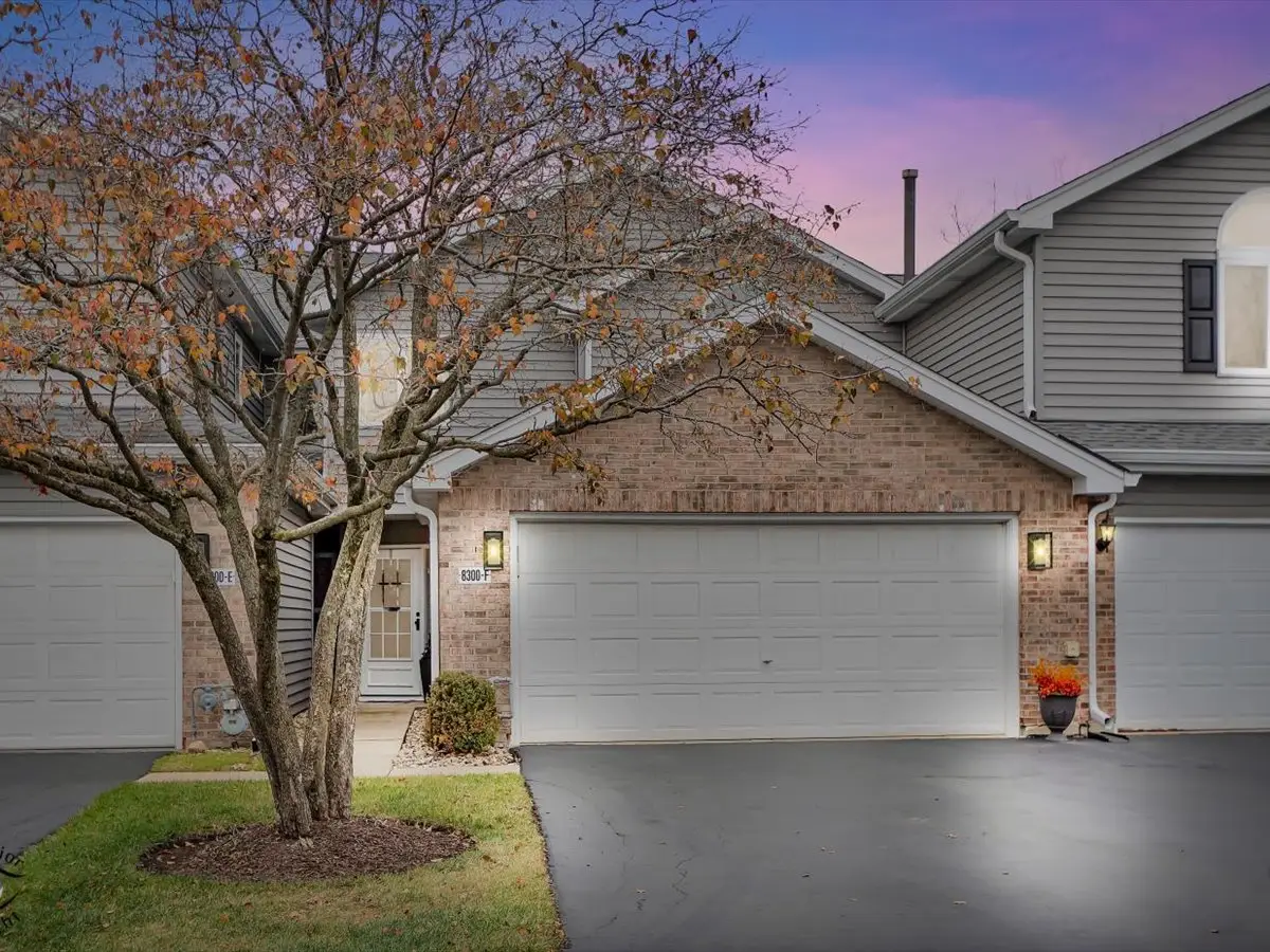 8300 Highpoint Circle #F, Darien, IL 60561 - Image #1