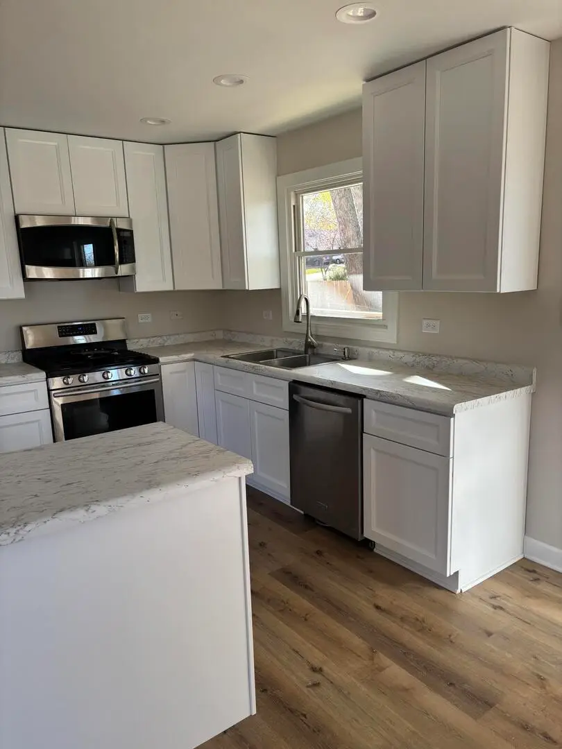 613 S Broadway Street, McHenry, IL 60050 - Image #2