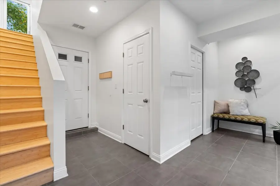 1638 W Ontario Street, Chicago, IL 60622 - Image #3