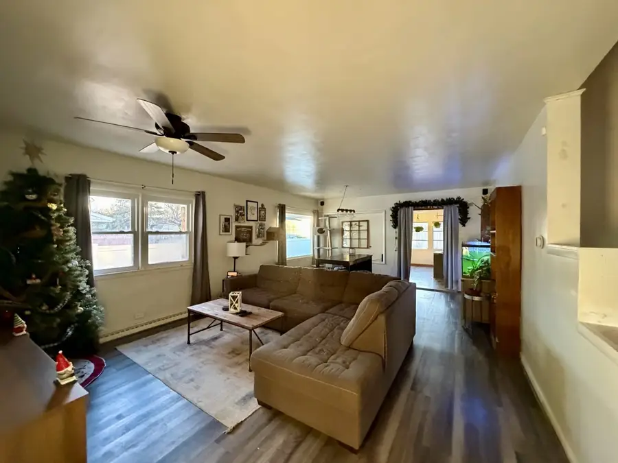 911 Parks Lane, Ottawa, IL 61350 - Image #2