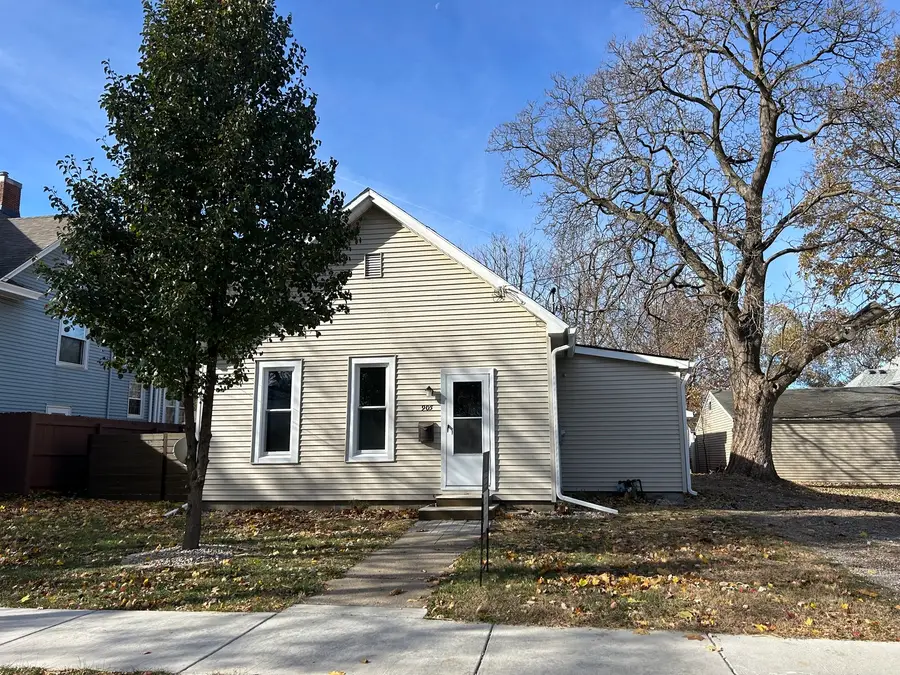 905 S Oak Street, Bloomington, IL 61701 - Image #3