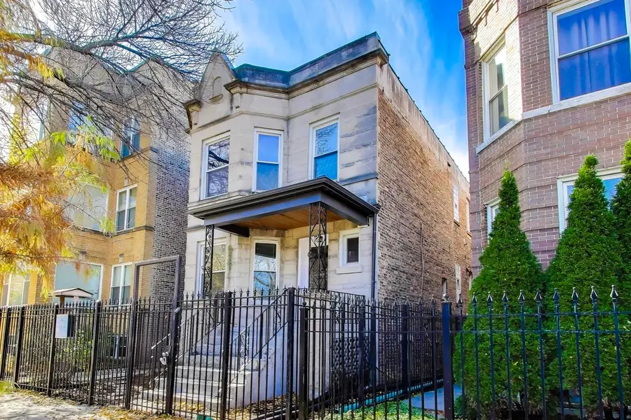 4640 N Saint Louis Avenue, Chicago, IL 60625 - Image #2