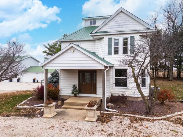 9993 Us Highway 150, Bloomington, IL 61705