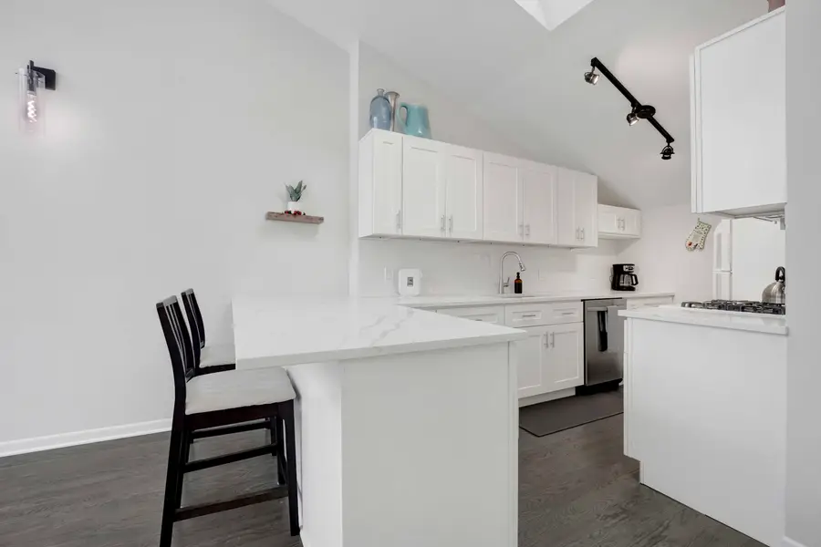 623 W Drummond Place #6, Chicago, IL 60614 - Image #2