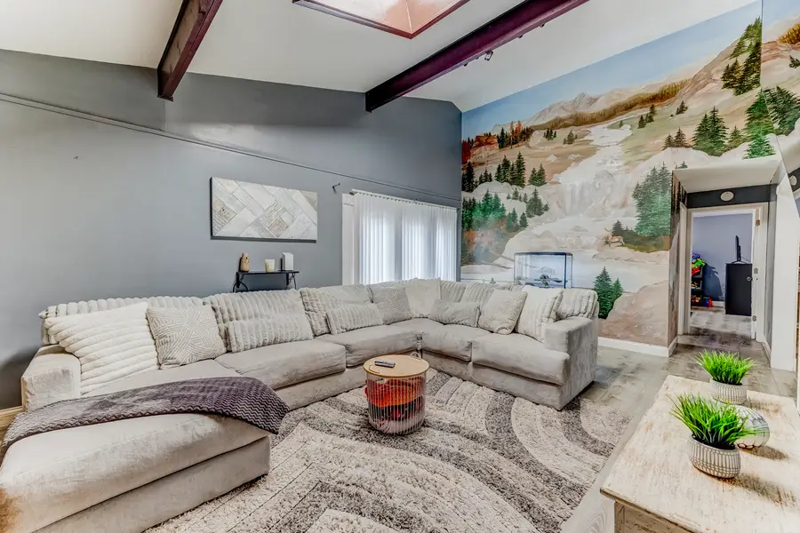 7740 Monitor Avenue, Burbank, IL 60459 - Image #2