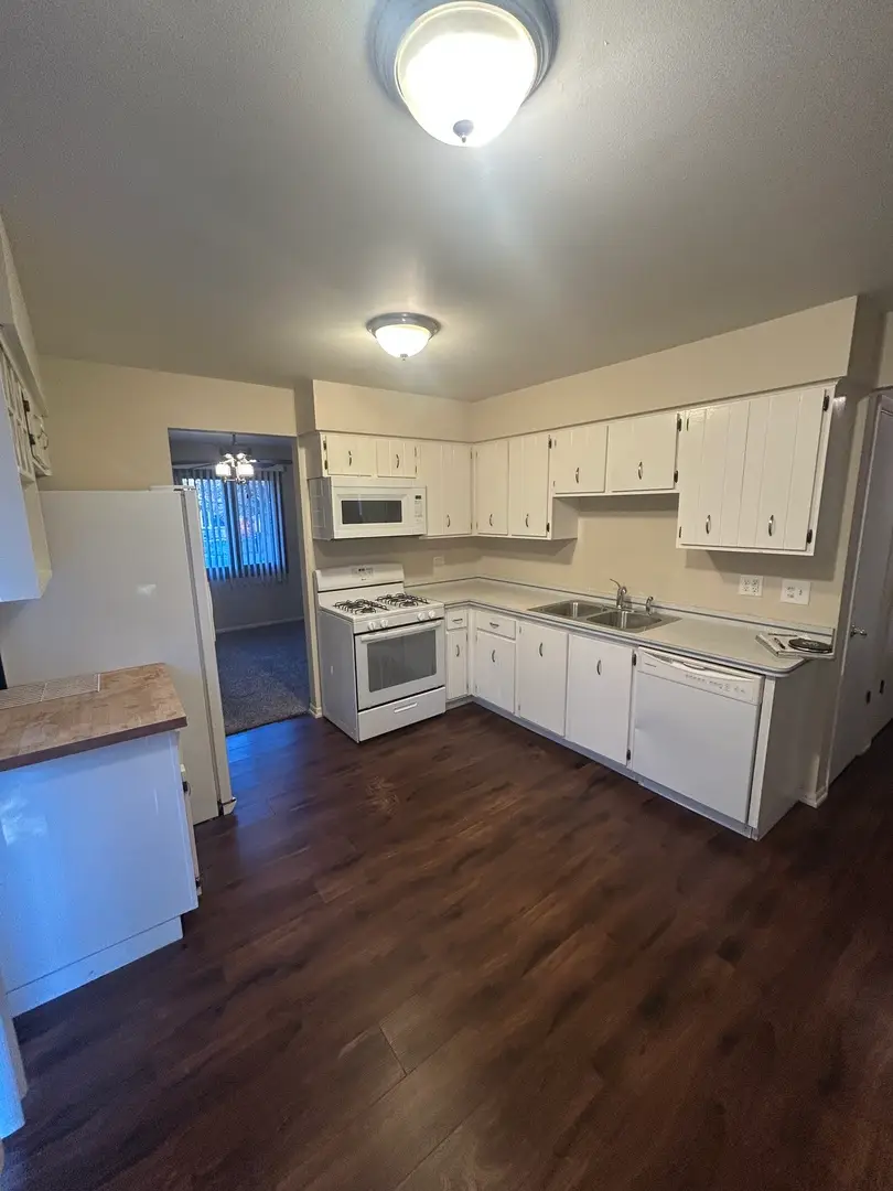 14137 Kilpatrick Avenue, Crestwood, IL 60418 - Image #2