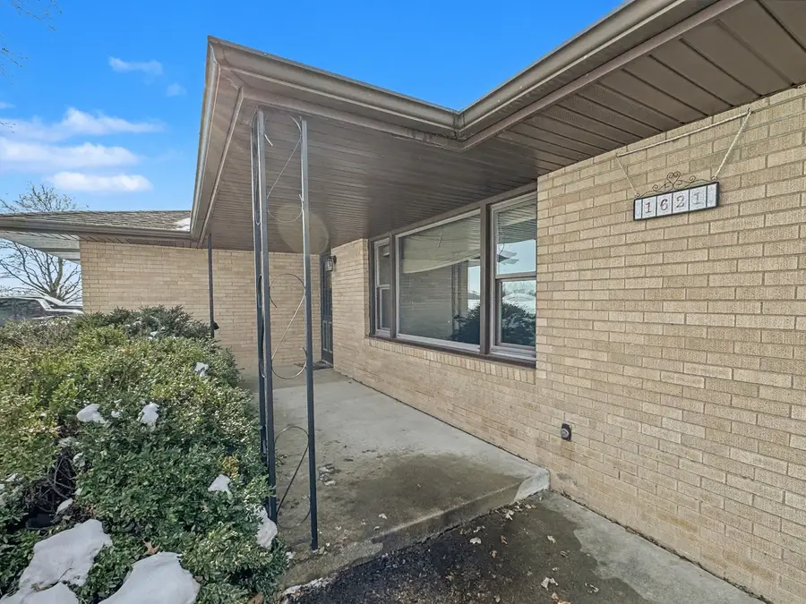 1621 N 2000 East Road, Watseka, IL 60970 - Image #3