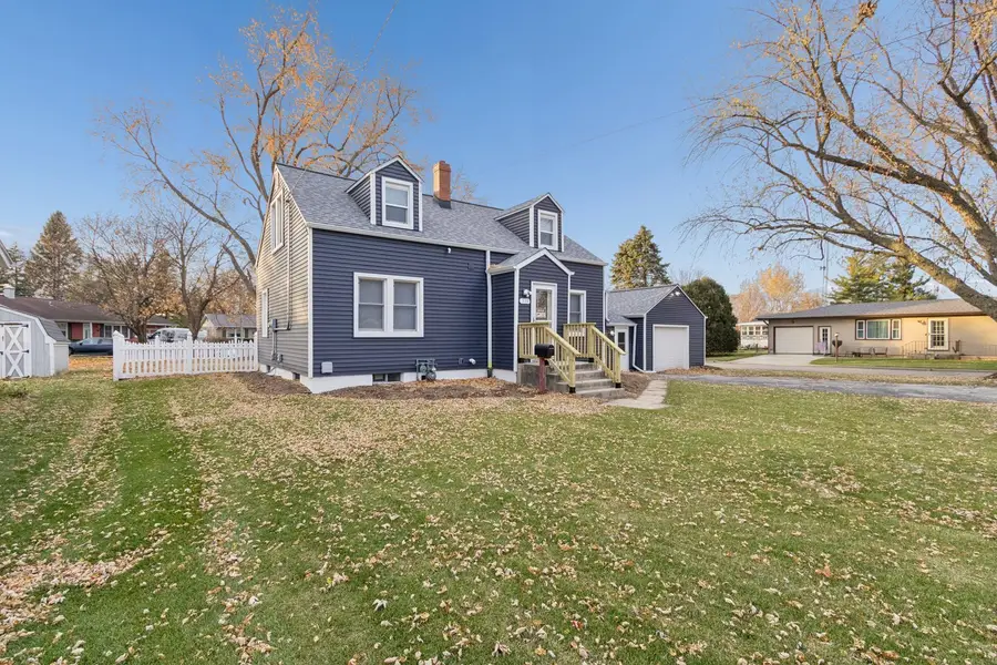 519 S Sycamore Street, Genoa, IL 60135 - Image #2