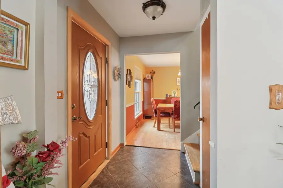 610 Maple Drive, Buffalo Grove, IL 60089 - Image #3