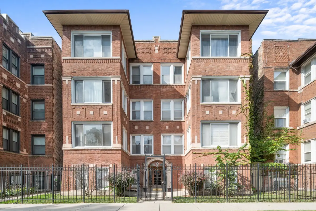 6742 S Clyde Avenue #1S, Chicago, IL 60649 - Image #1