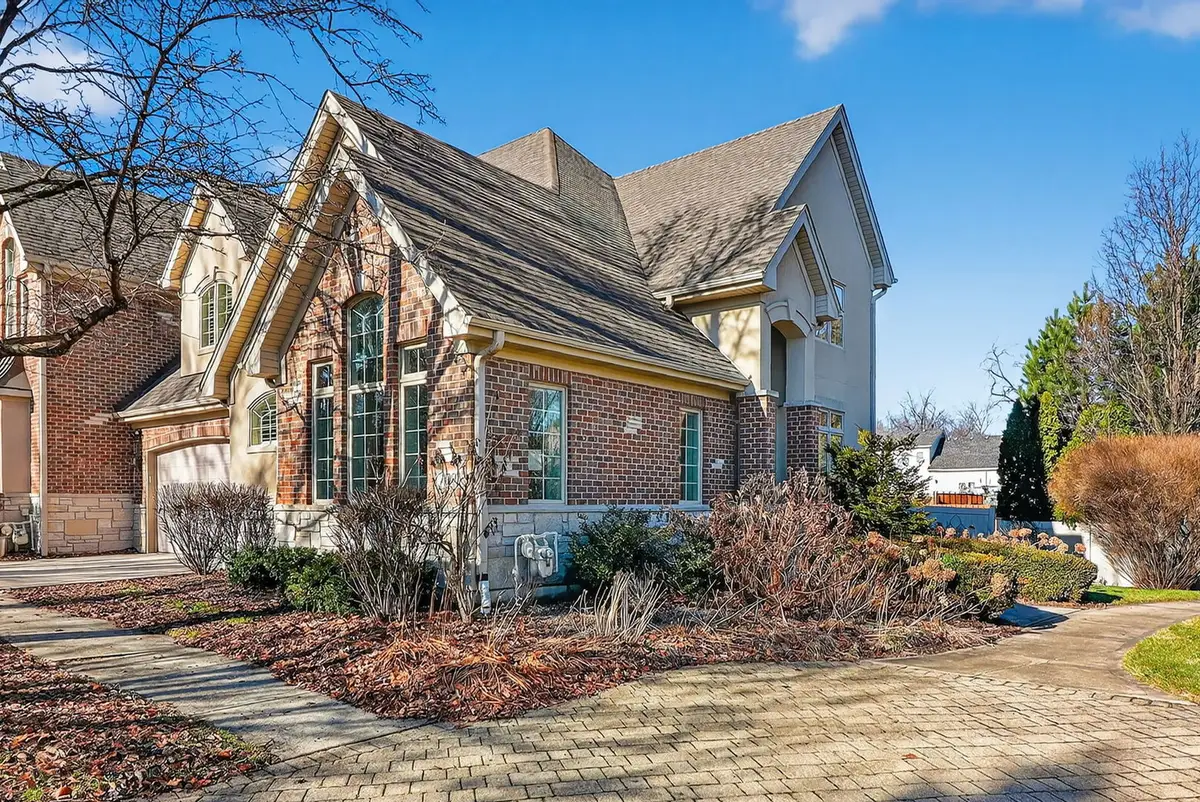 429 Skipping Stone Lane, Hinsdale, IL 60521 - Image #1