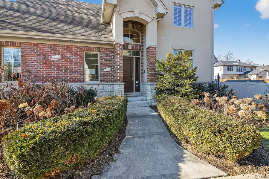 429 Skipping Stone Lane, Hinsdale, IL 60521 - Image #3