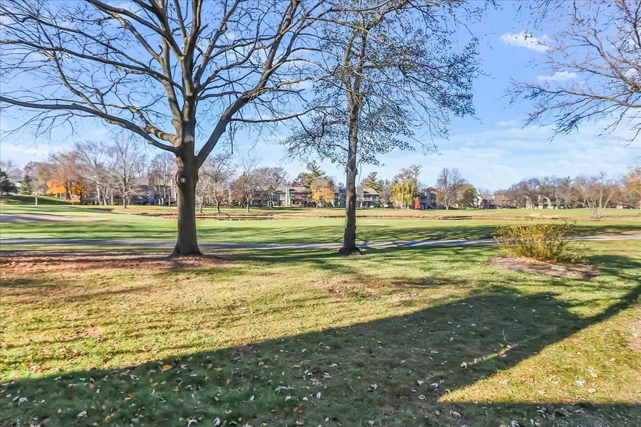 328 Shoreline Road, Lake Barrington, IL 60010 - Image #2