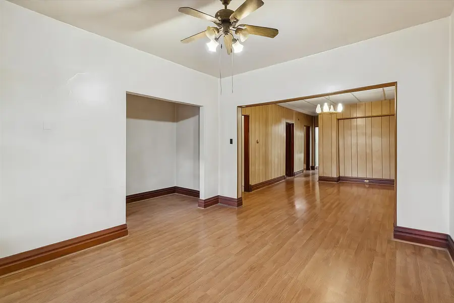 825 N Leclaire Avenue, Chicago, IL 60651 - Image #3