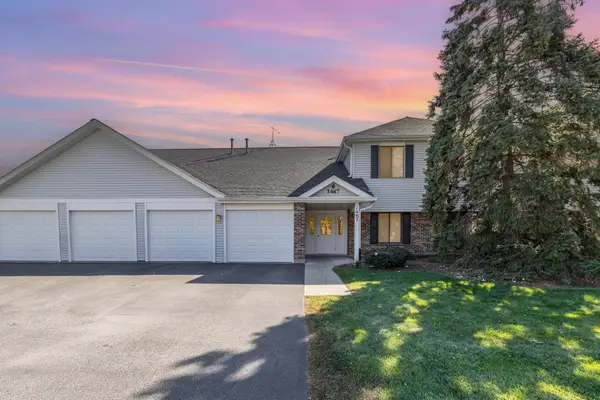 1467 Fairlane Drive #1B, Schaumburg, IL 60193