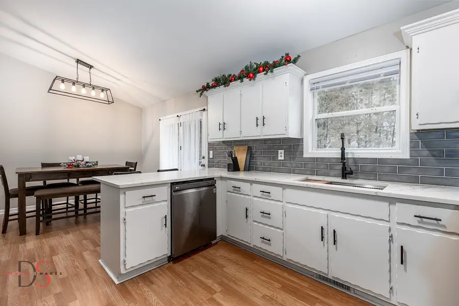 2121 Fox Hill Lane, Ottawa, IL 61350 - Image #3