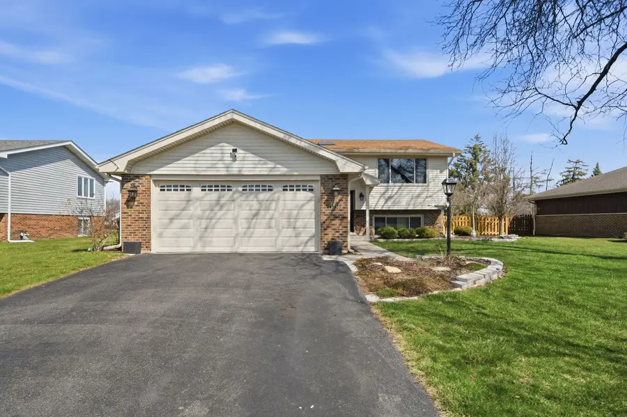 13736 W Cavecreek Court, Homer Glen, IL 60491 - #2